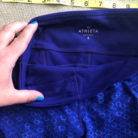 ATHLETA honeycomb connect capri size S - Picture 6 of 8